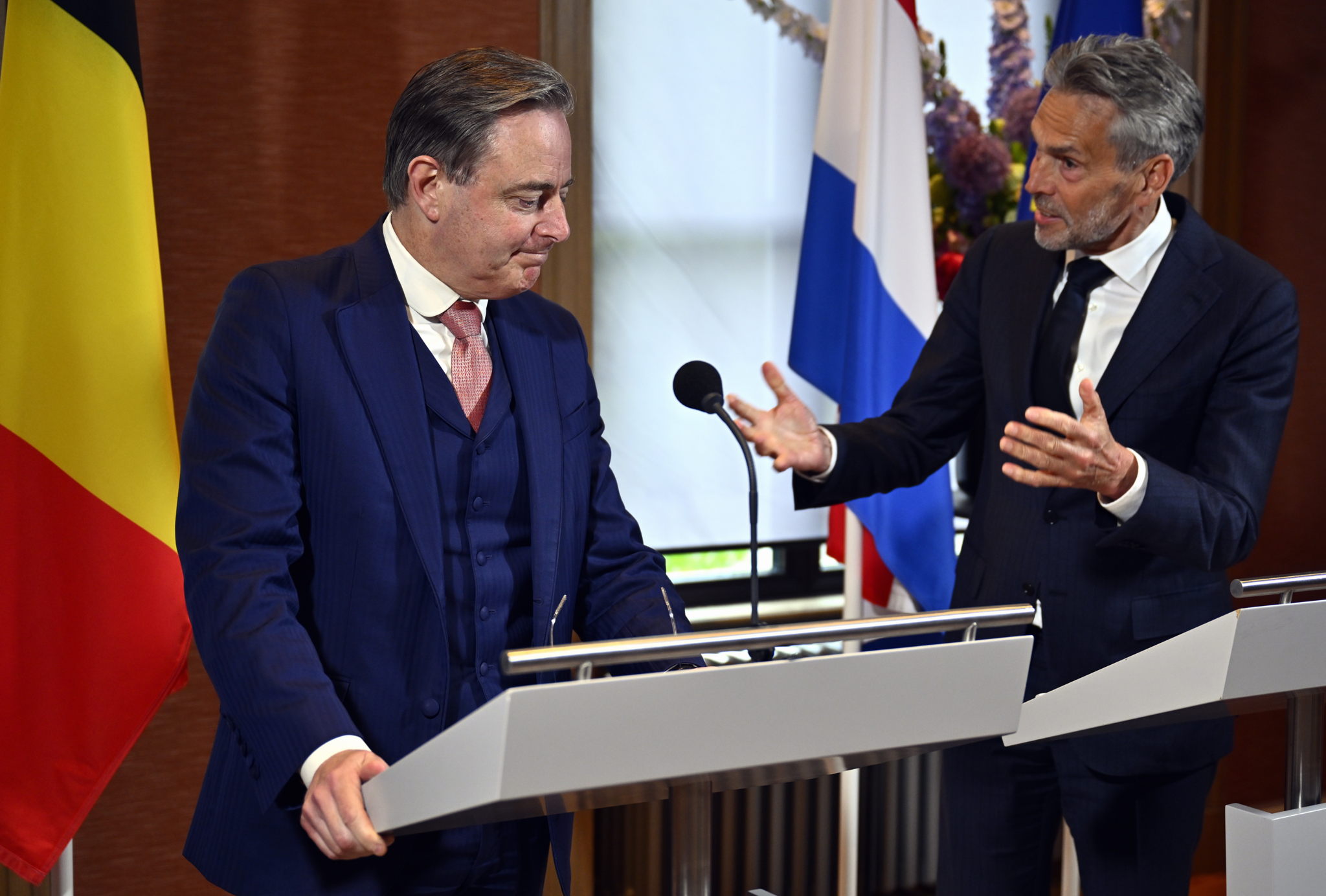 Dutch VVD youth declares Bart De Wever ‘Liberal of the Year’