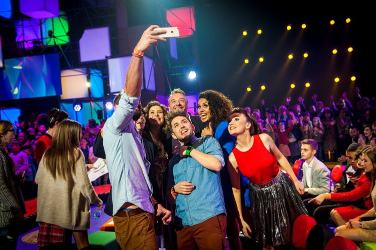 Gala van de Gouden K's 2014 - Selfie van Ketnet-helden - (c) VRT-Frederik Beyens