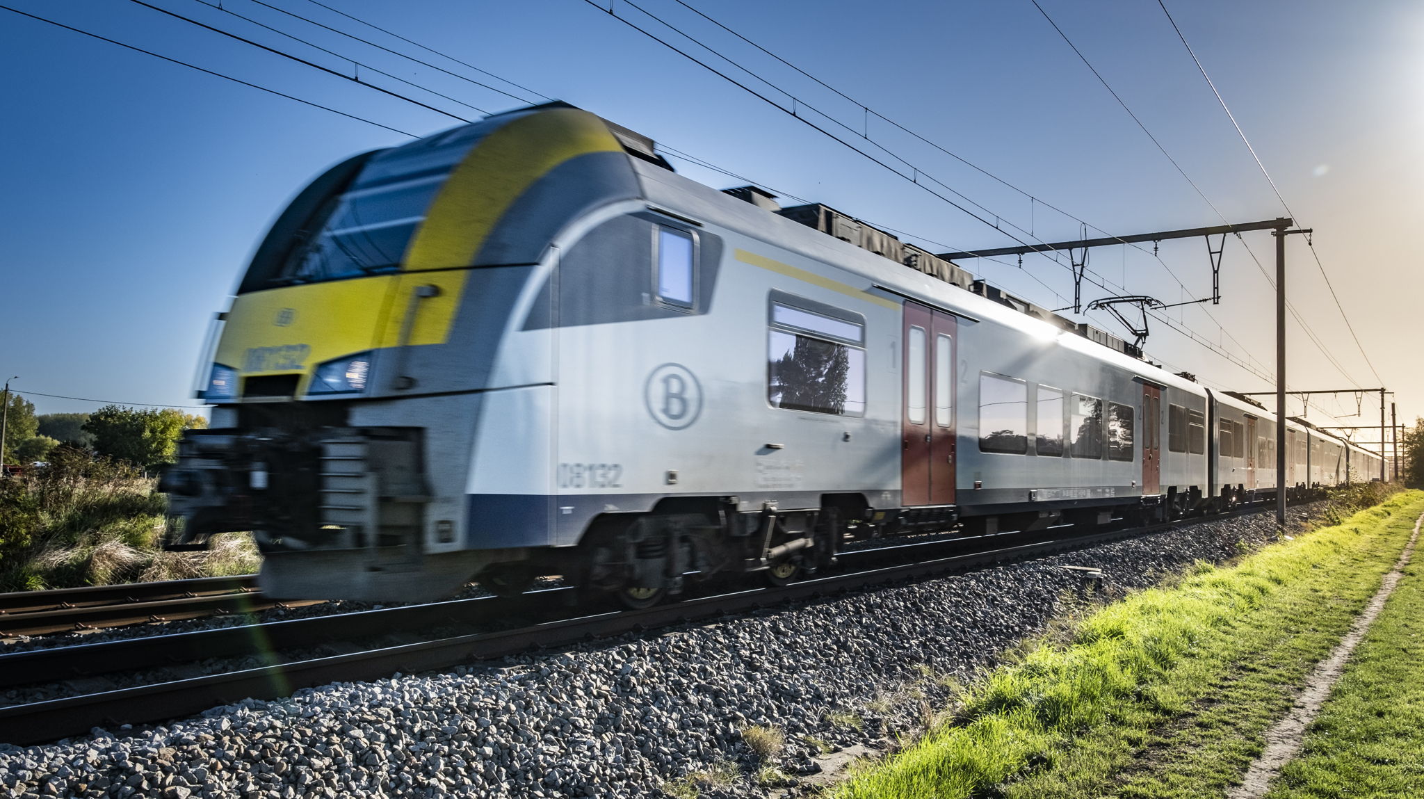 Werken aan het Leonardkruispunt: treincapaciteit tussen Hoeilaart, Groenendaal en Brussel wordt versterkt tijdens de piekuren
