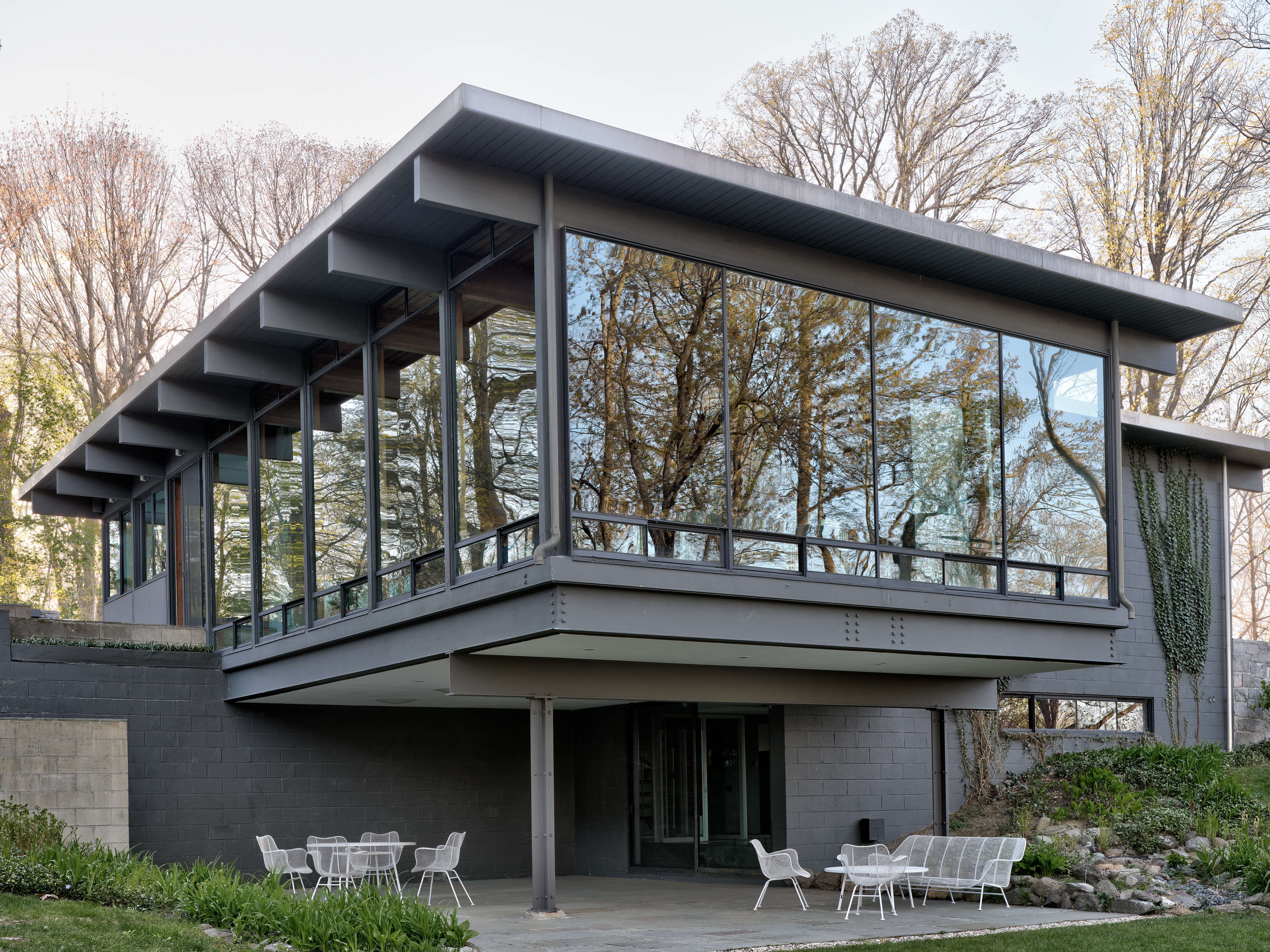 The Gerald Luss House, photo by Michael Biondo. The Gerald Luss House, photo by Michael Biondo.