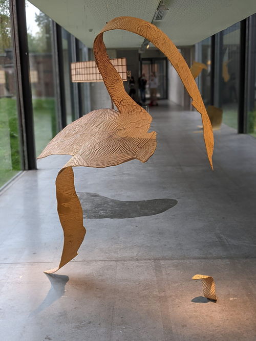 ‘Volstruis’, Anna van der Ploeg, 2022 © Anna Van der Ploeg