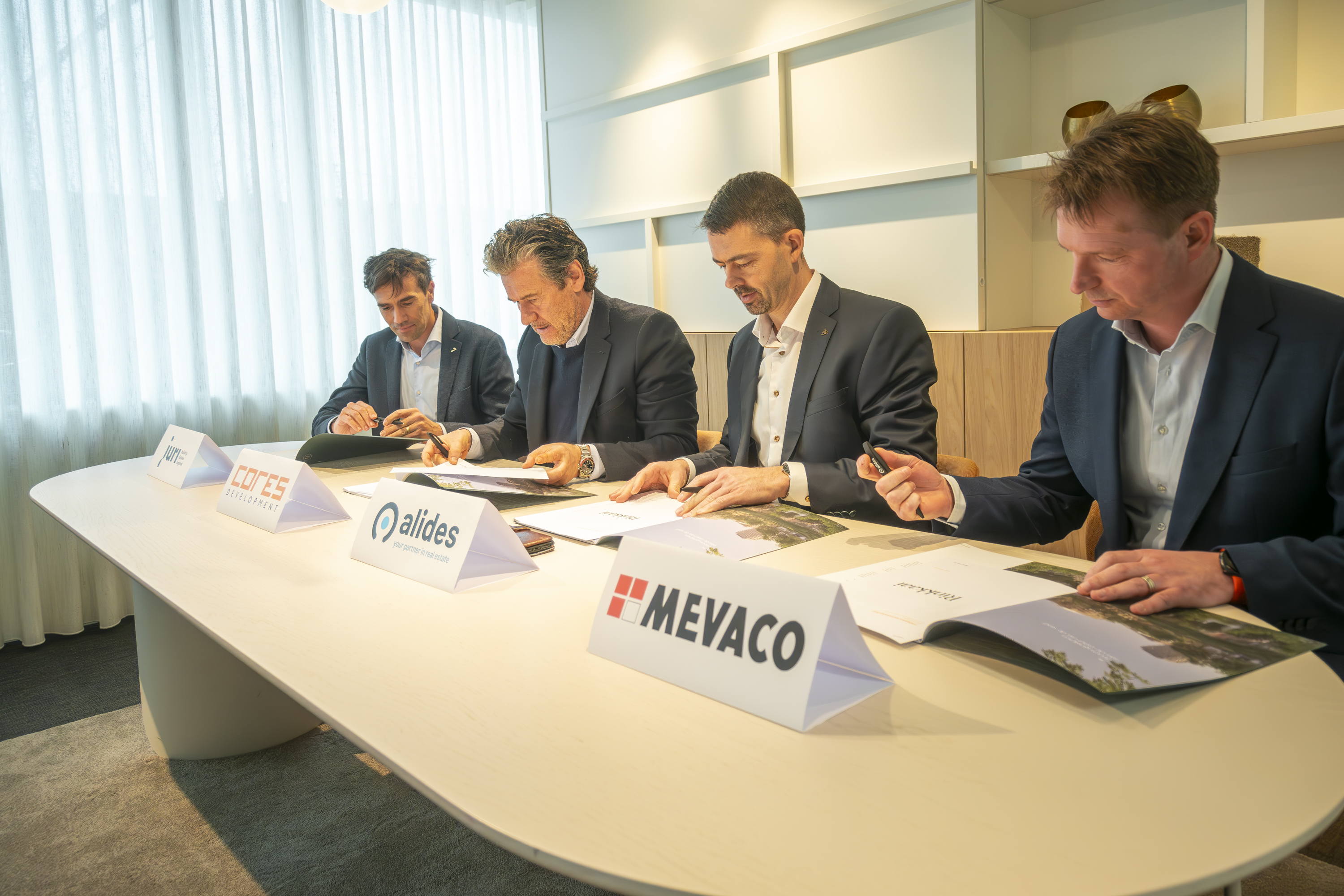 Bouw eerste luxeappartementen aan de Leie gaat van start