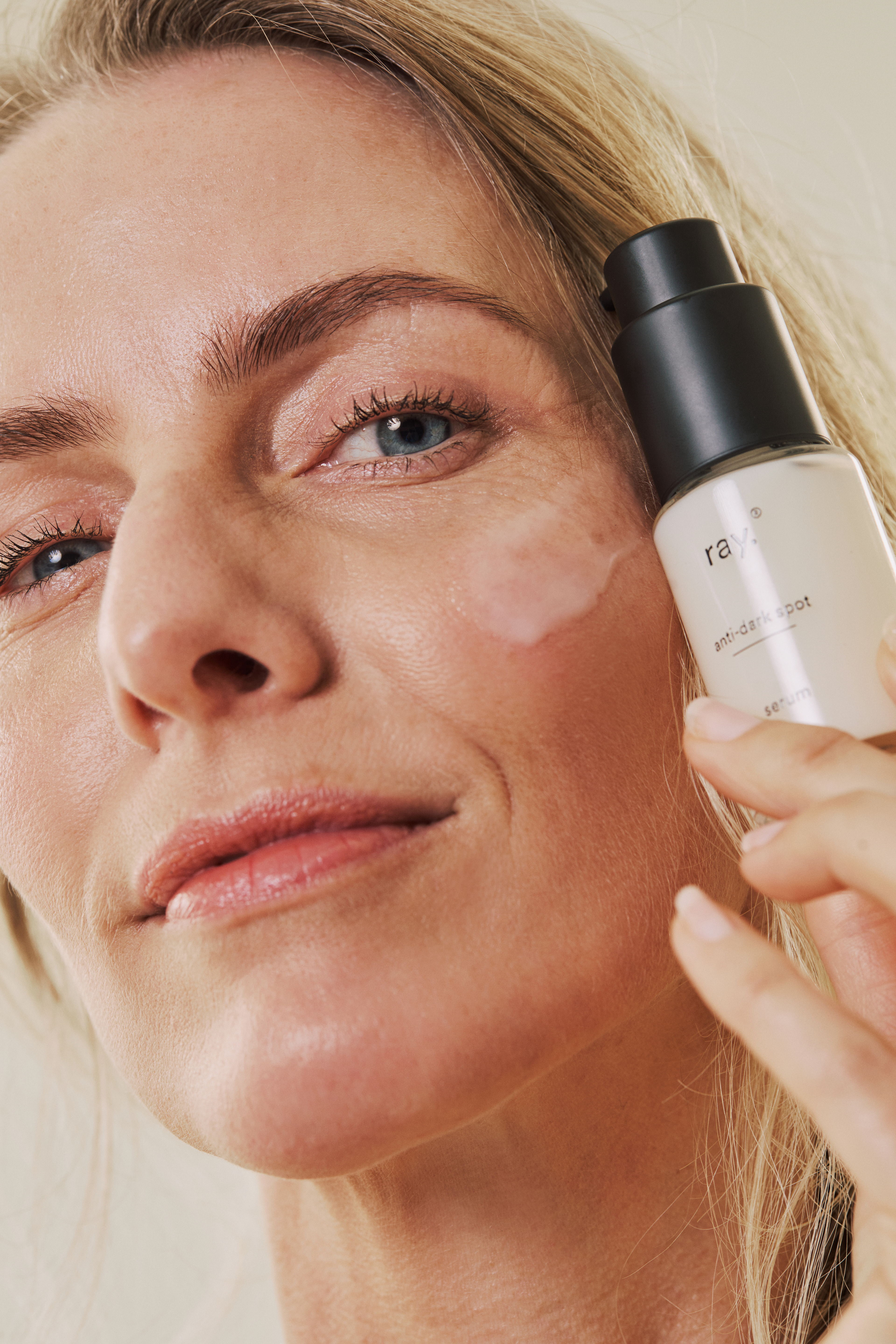 RAY ANTI-PIGMENTSERUM: Minder vlekjes, meer glow