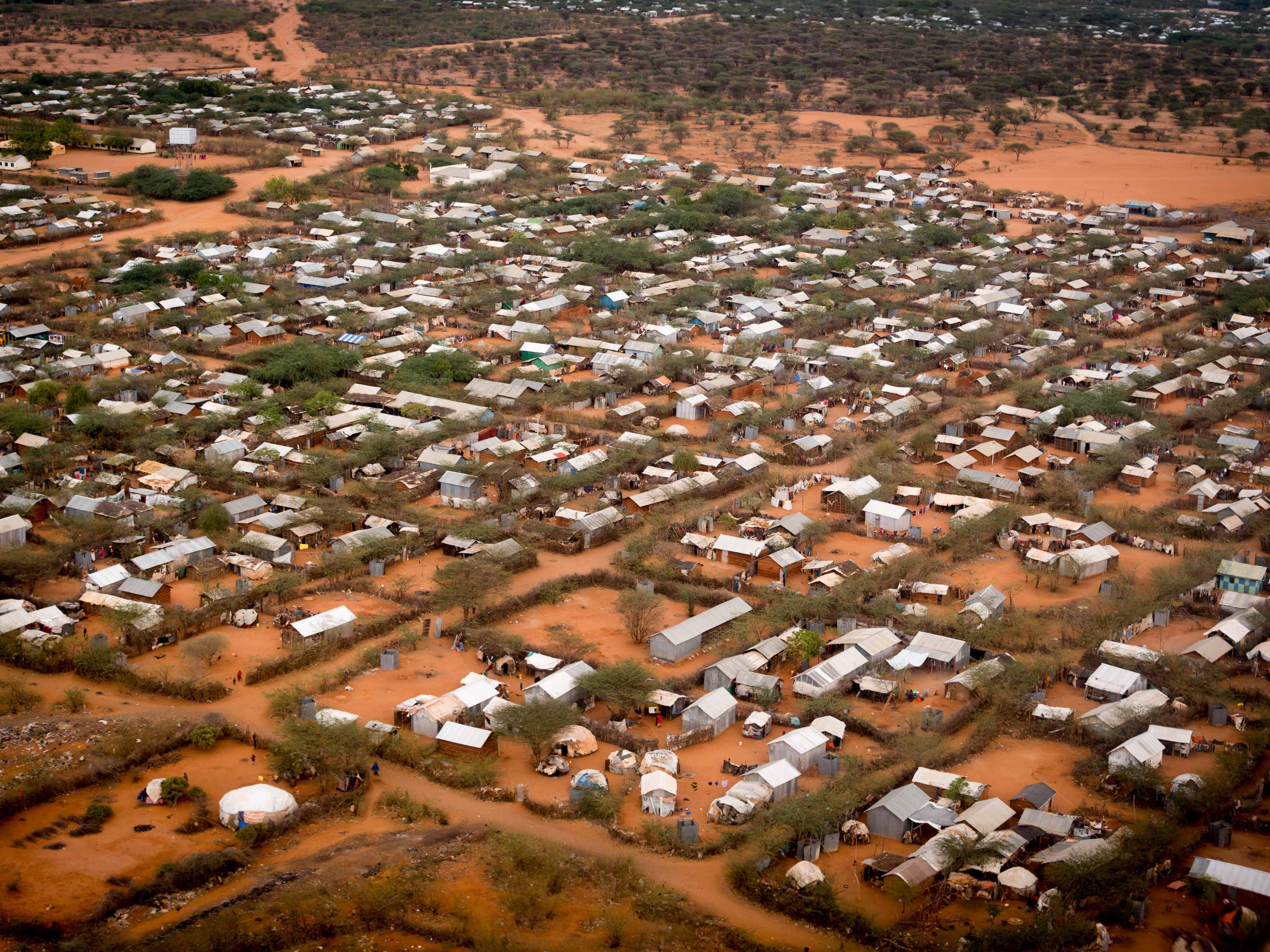 Kenia: se necesitan soluciones urgentes ante el inminente cierre de los campos de refugiados