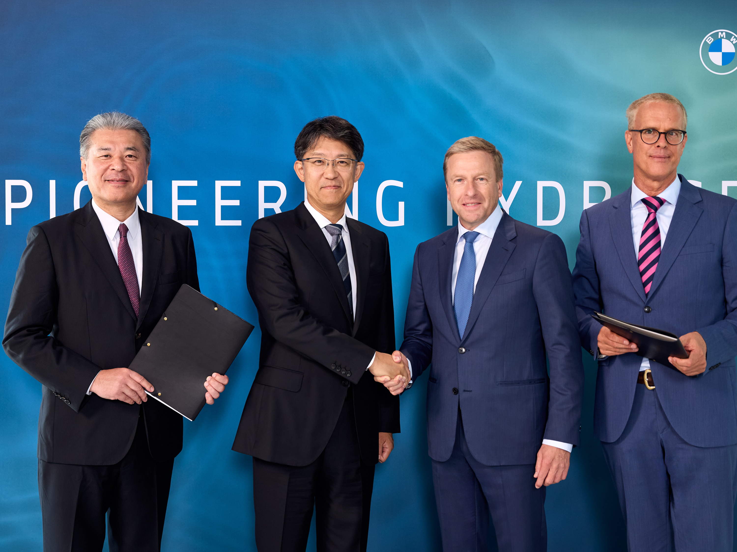 Toyota Motor Corporation en BMW Group versterken samenwerking voor verdere groei van een waterstofmaatschappij 