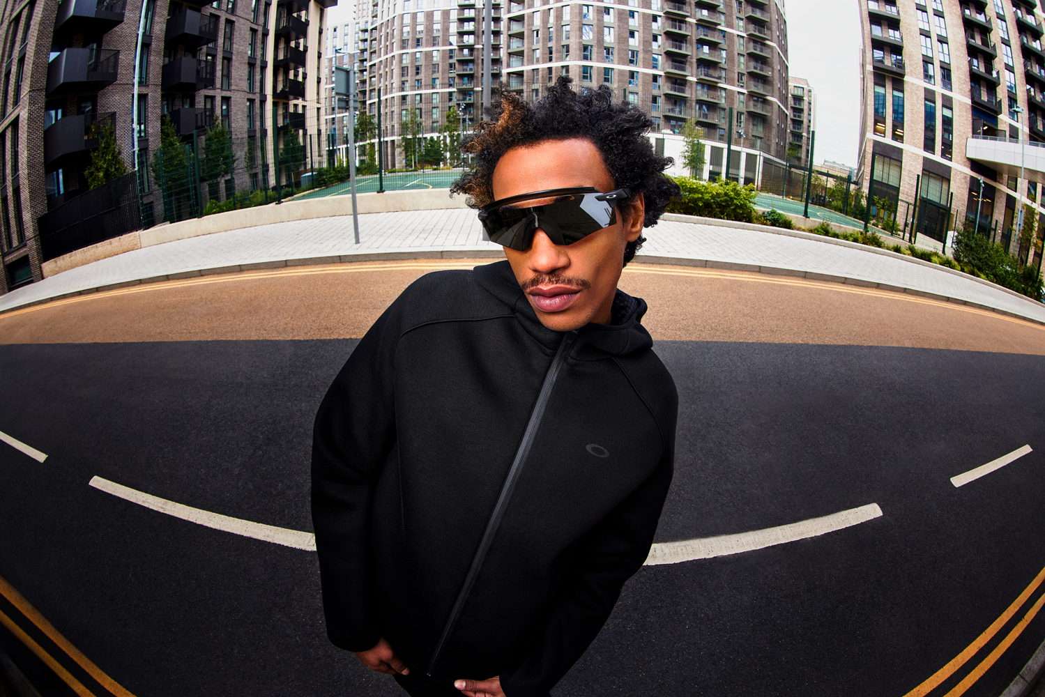 OAKLEY CRUSH THE ORDINARY - CAMPAIGN IMAGE (7)