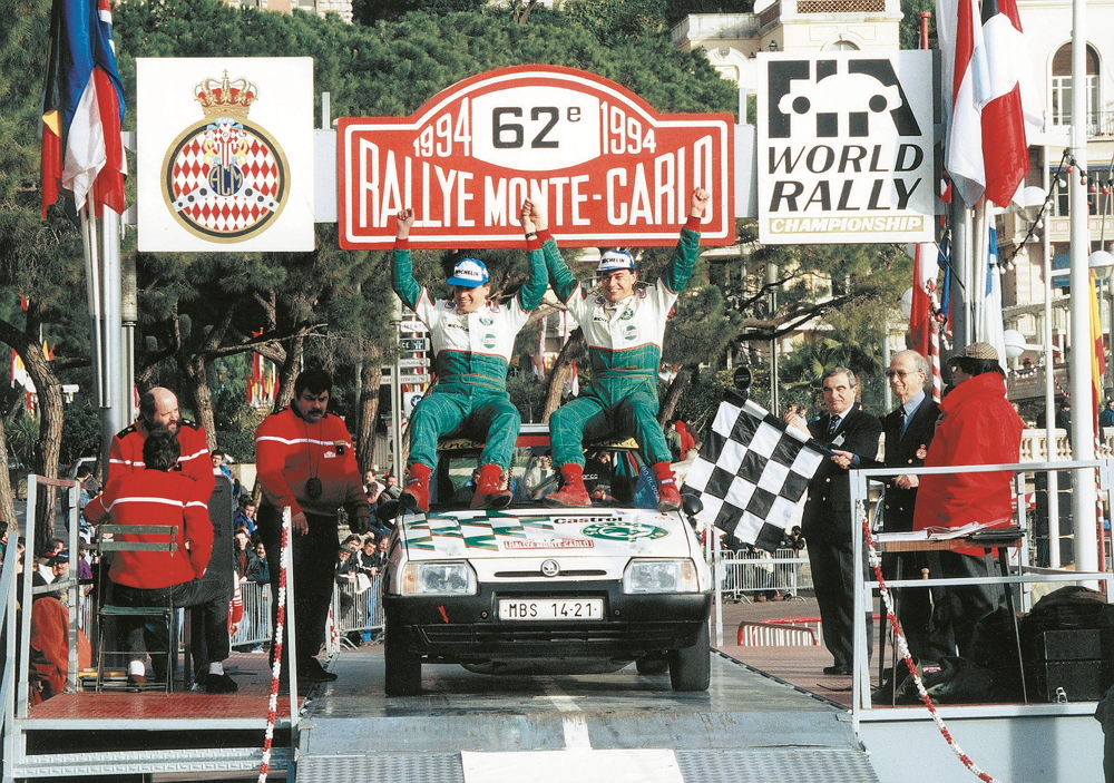 Driver team Pavel Sibera/Petr Gross won with the FAVORIT 136 L in its class four times in a row between 1991 and 1994 at the Monte Carlo Rally.
                 
    