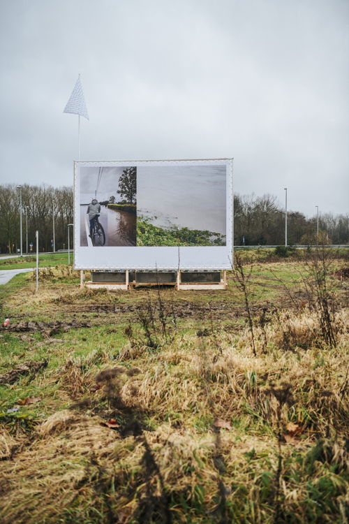 Kunst aan de Maas.
Olivier Goethals, Rijksweg Maasmechelen, oprit E314.
Foto © Boumediene Belbachir