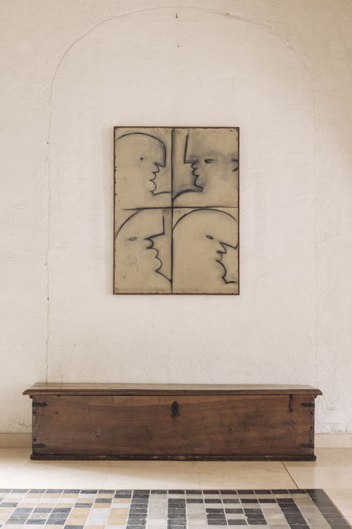Chidy Wayne, Grège Gallery at Chateau de Male. Photo Tijs Vervecken
