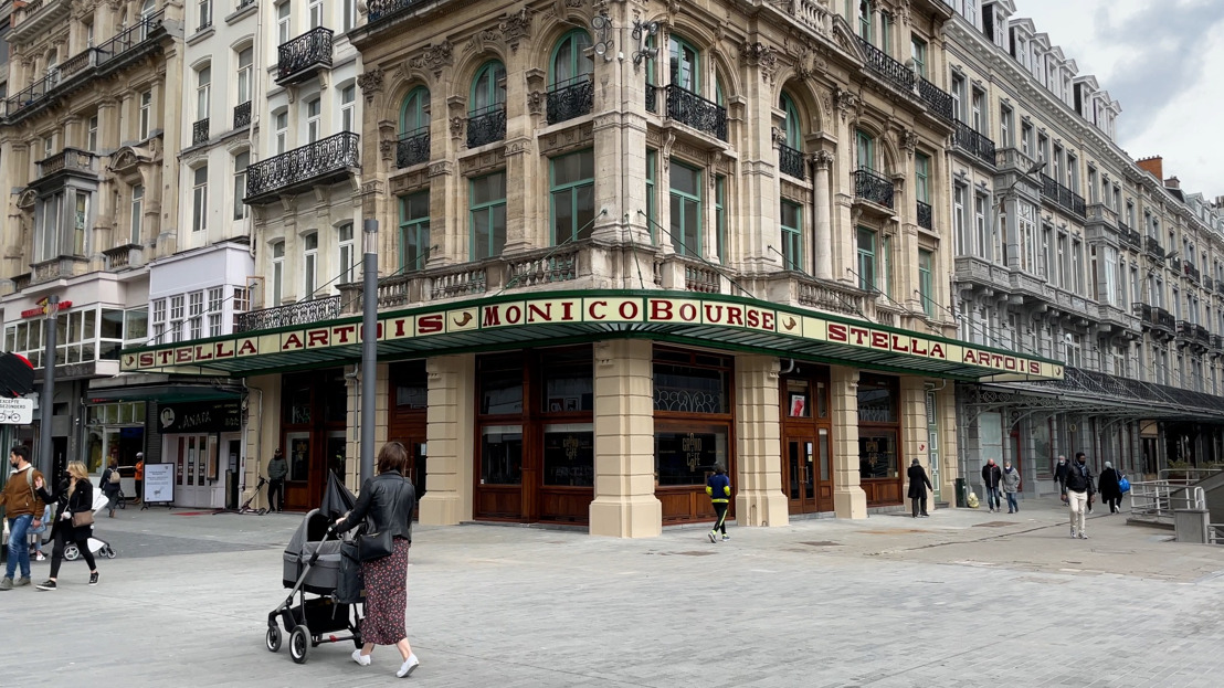 Terrace awnings in Rue de la Bourse restored to former glory