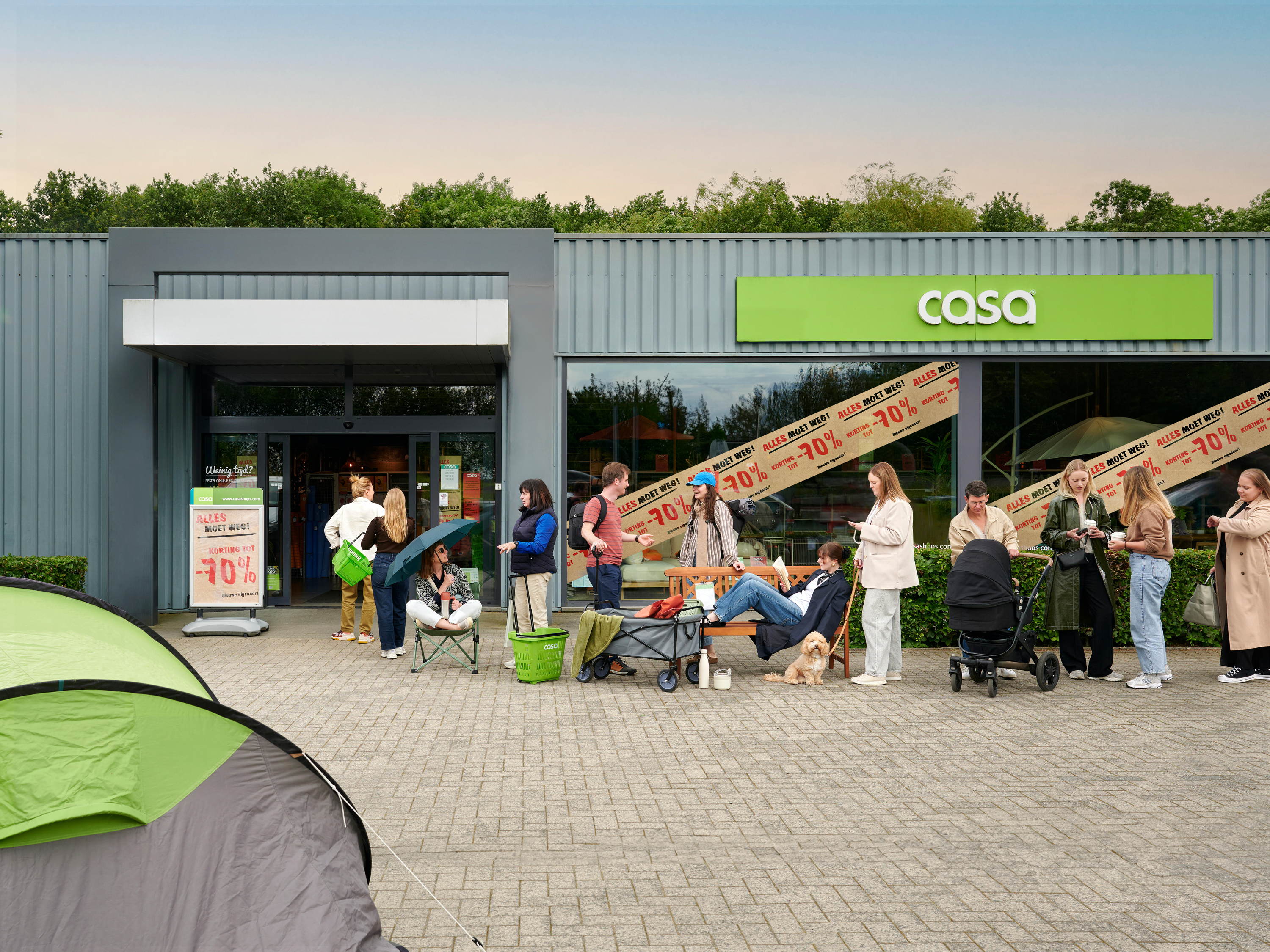 CASA lance des méga-deals: Tout doit disparaître   