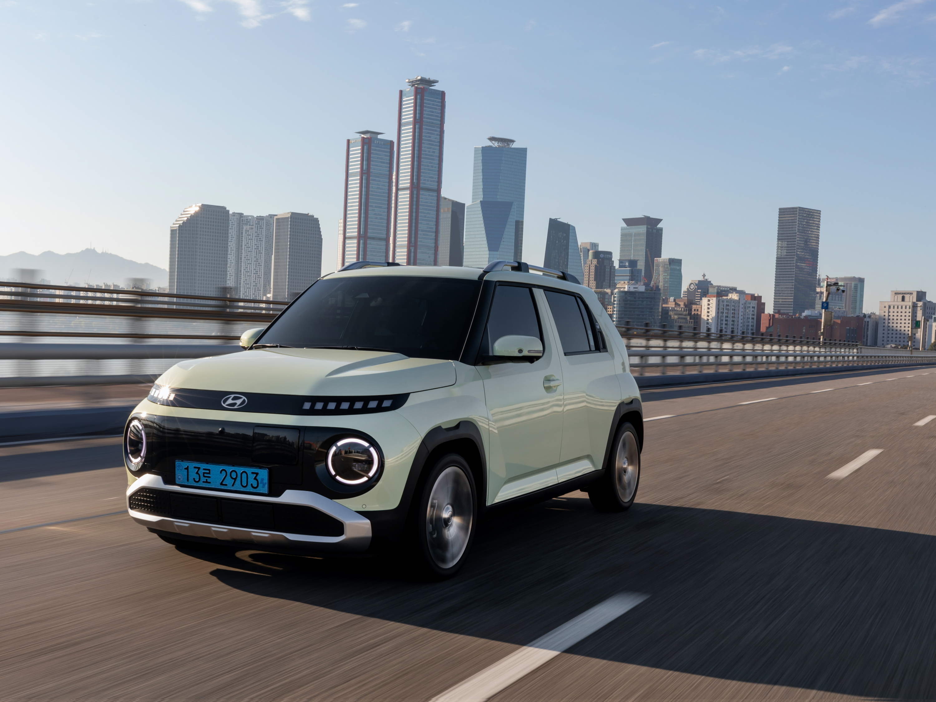 Hyundai INSTER: la nouvelle citadine électrique se décline aussi en crossover 