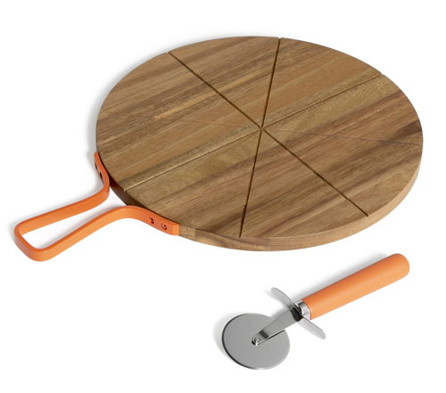 Habitat Optimist Pizza Board and Cutter, £18 Habitat Optimist Pizza Board and Cutter, £18