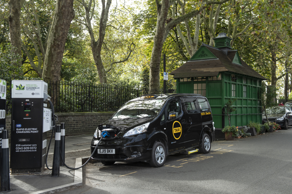 Dynamo Motor Company powers the future with world’s first fully electric Black Cab and confirms commitment to UK manufacturing and growth with latest fundraiser