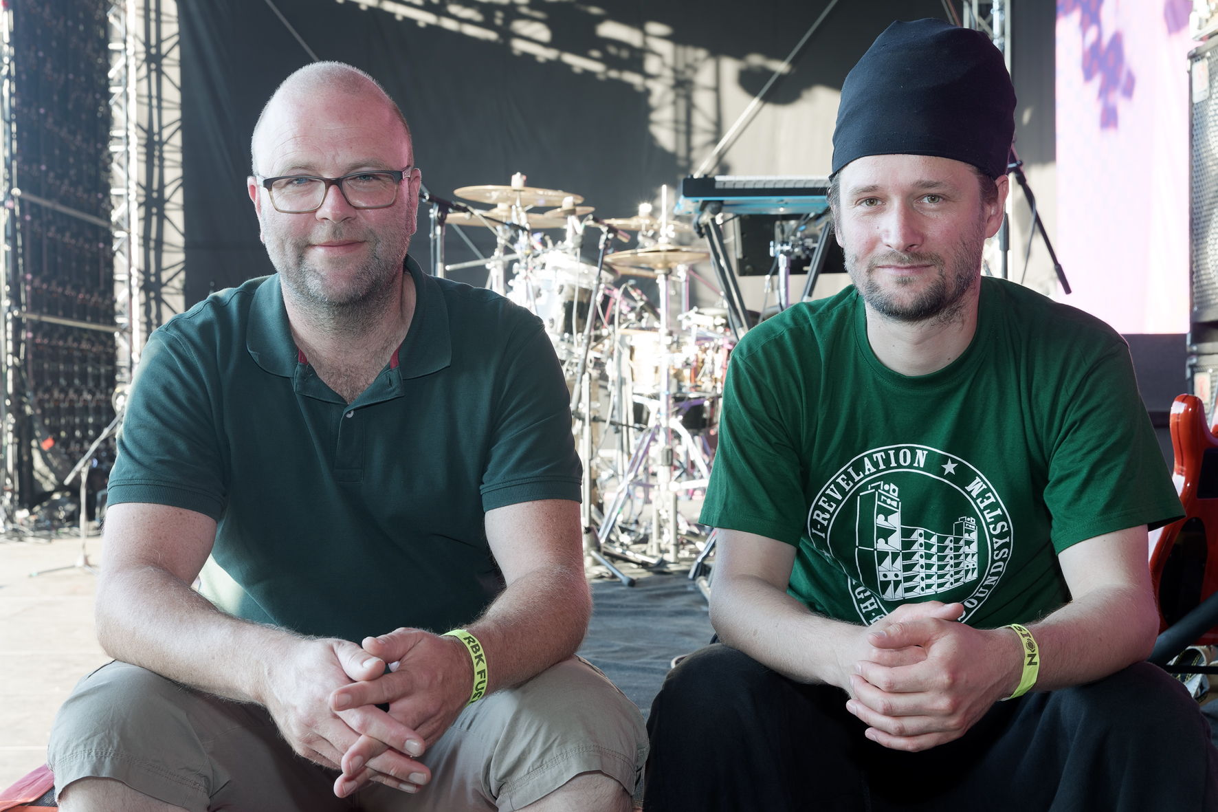 An experienced sound team: FOH mixer Philipp Sachsenheimer (left) and monitor mixer Muk