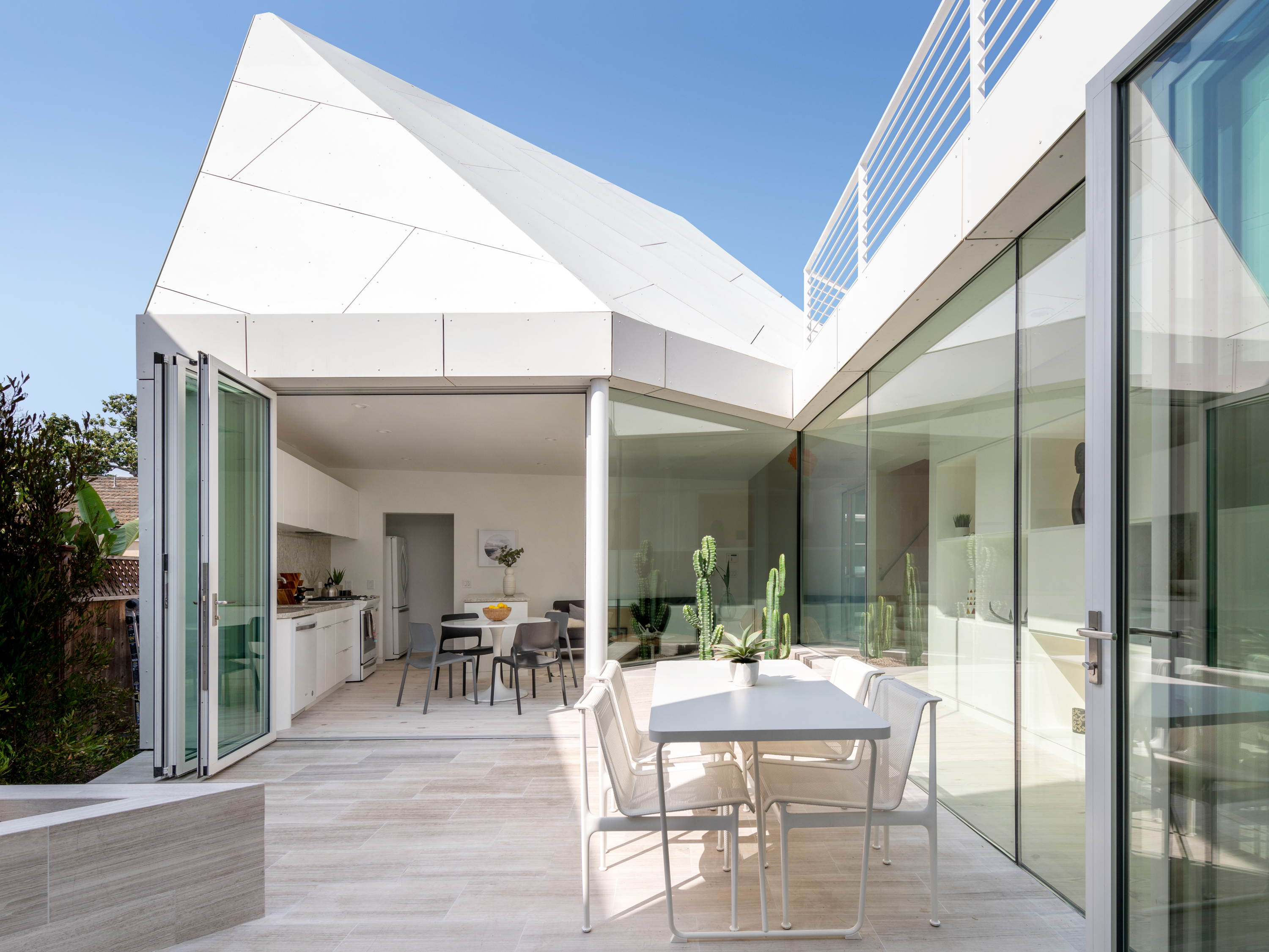 FreelandBuck Designs New Single-Family Residence in Los Angeles