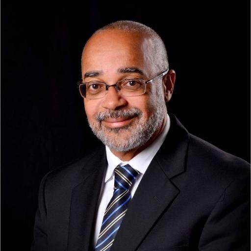 Dr. Didacus Jules, director general de la OECO