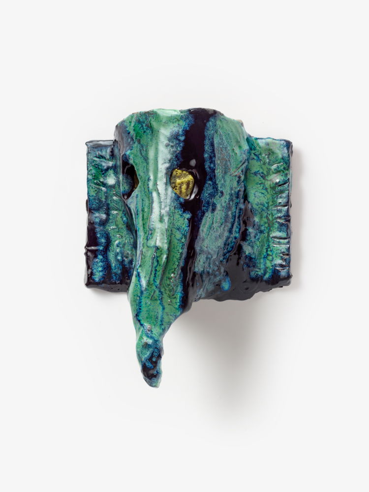 JONATHAN MEESE, ELEFANTI-BABY RÜSSELT!, 2020. Ceramic, 27,5 x 21,5 x 11 cm. Courtesy Tim Van Laere Gallery, Antwerp