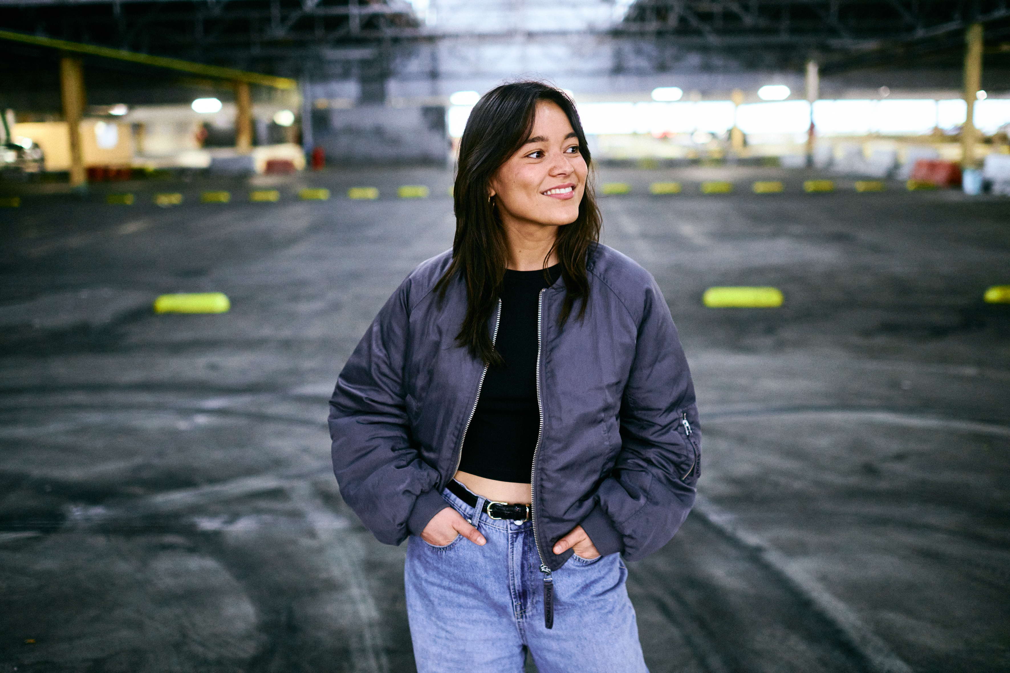 Onderzoeksjournaliste Camille Vanuxem gaat underground in de wereld van gen Z: raves, casual seks en strippen 