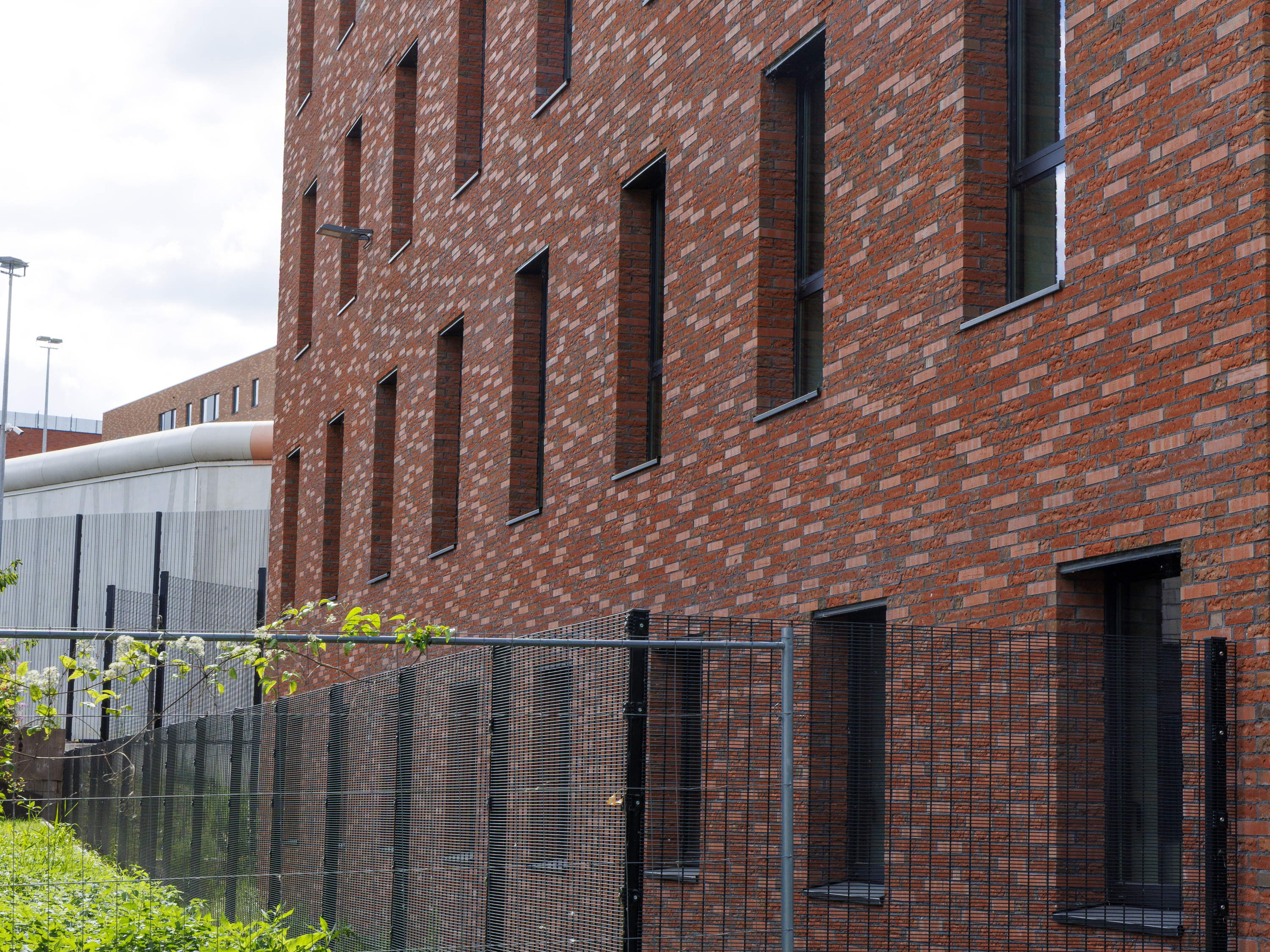 Twelve arrested in Haren prison corruption probe