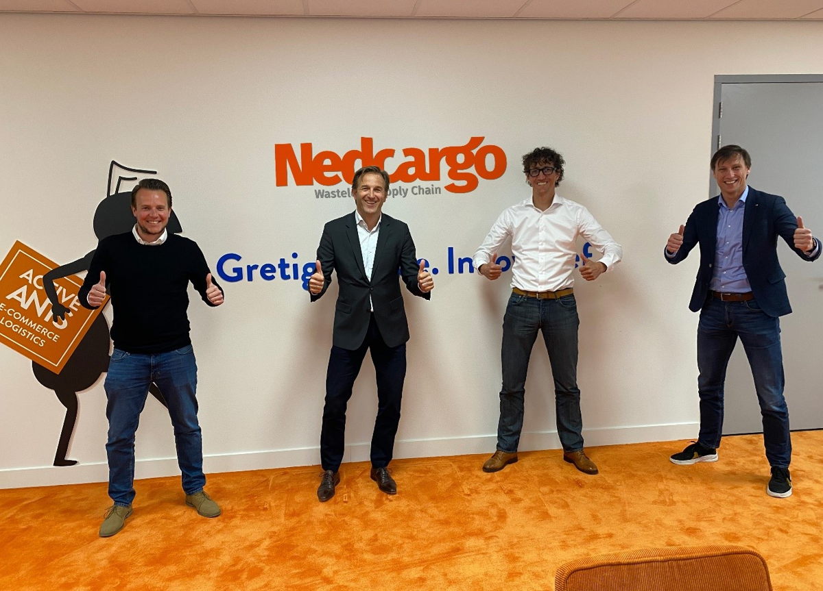 Vlnr Gert Hellemans (directeur Active Ants Belgie), Roderick de la Houssaye (CEO Nedcargo), Jeroen Dekker (oprichter Active Ants) Jurgen Mook (COO Nedcargo)