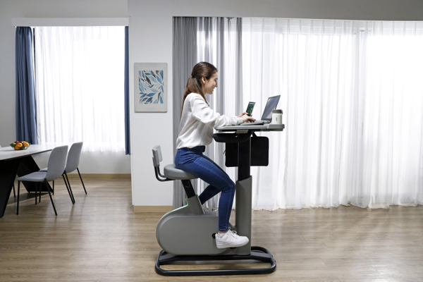 宏碁發表結合健身車及辦公桌的eKinekt 酷騎桌  力倡活力和永續生活風格