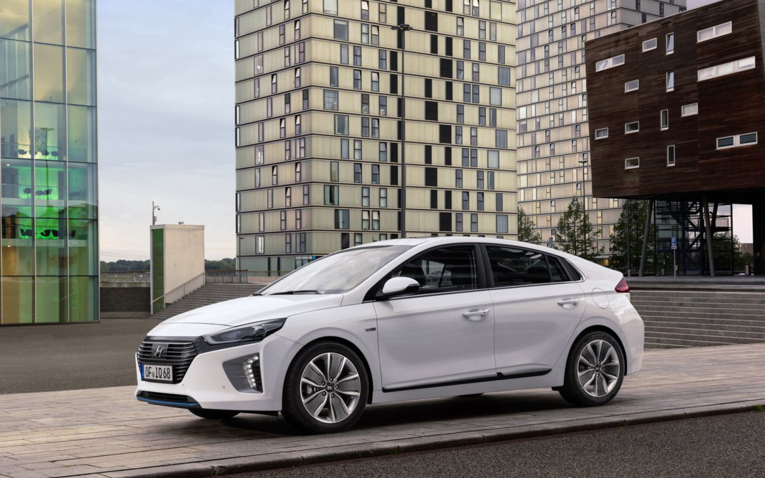 ioniq_hybrid_6_hires__2_