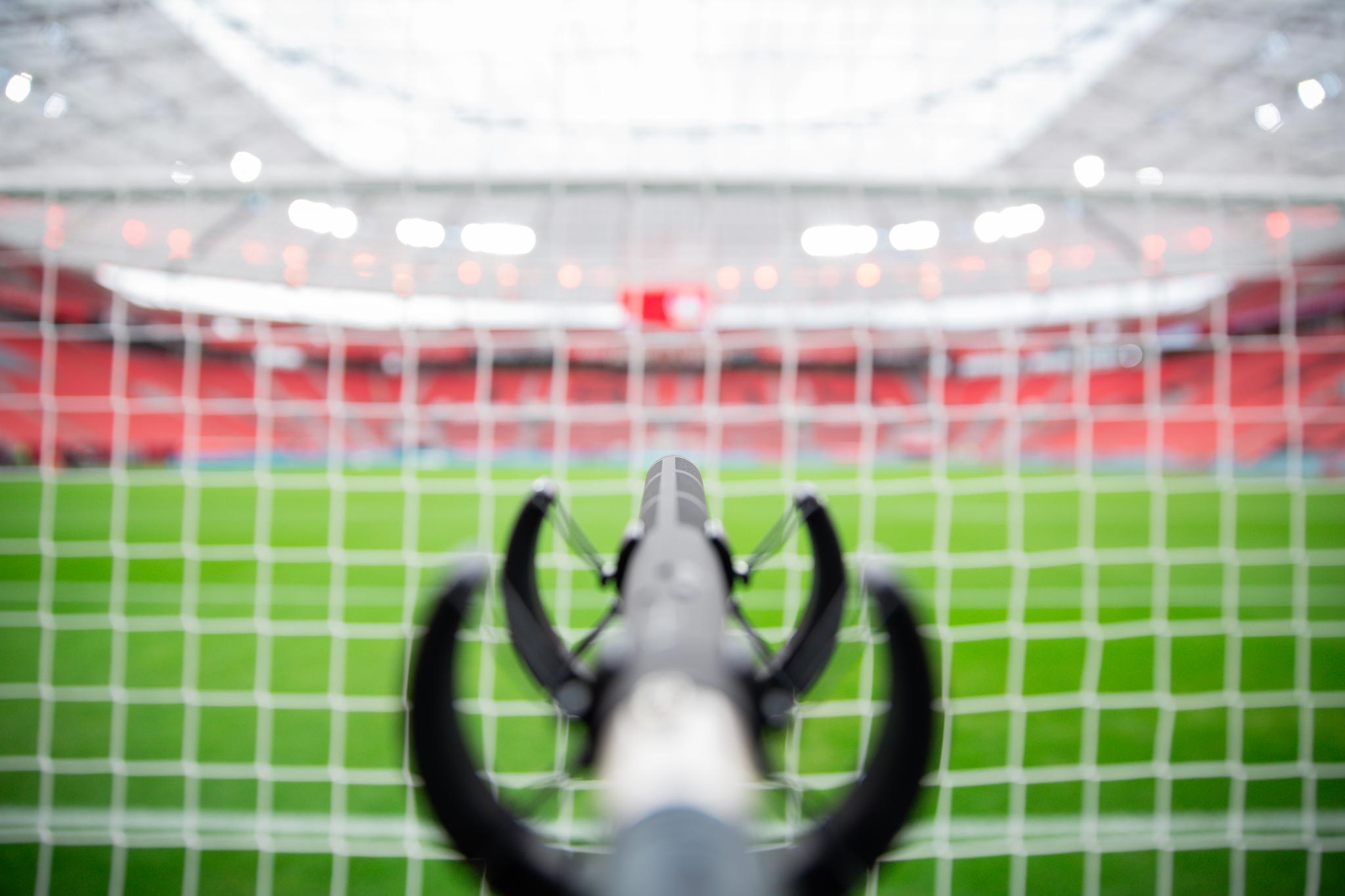 ゼンハイザー、ステレオショットガンマイクロホン MKH 8018 を発売