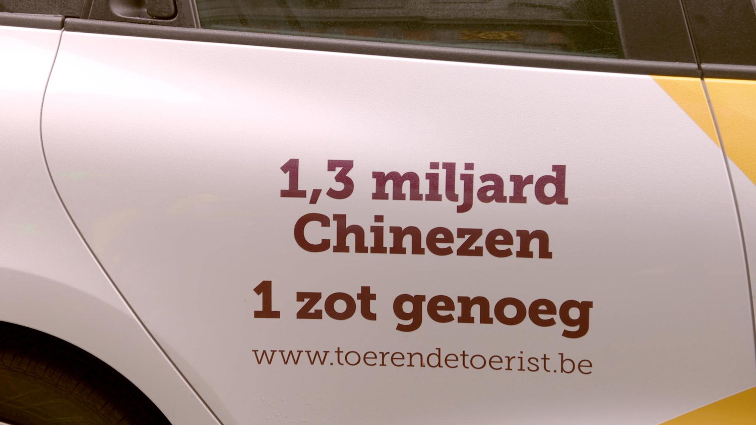Chinese studente en blogster Zhao Dandan op stap in Antwerpen