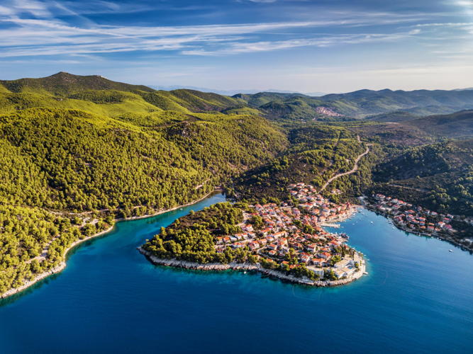 korcula-istruga-beach-(c)-aleksandar-gospic