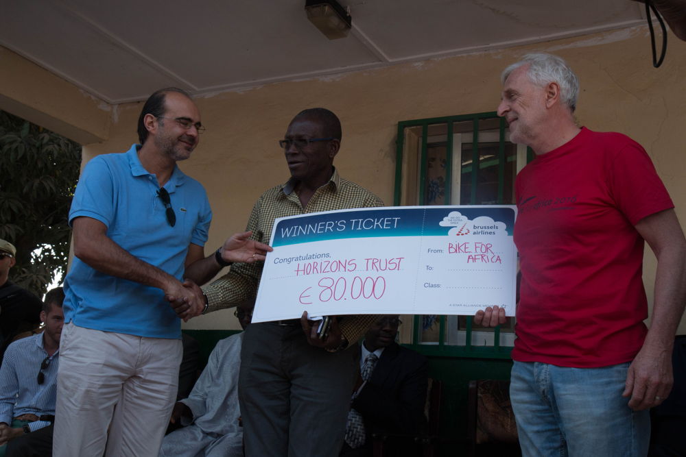 Bernard Gustin handing over the cheque to Horizons Clinic