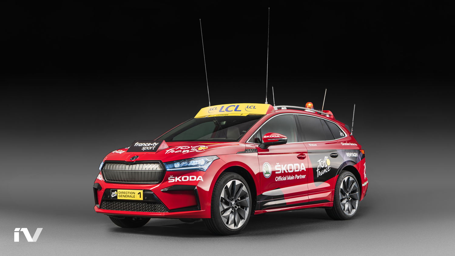 The ŠKODA ENYAQ iV will be demonstrating its sporting qualities as the lead vehicle (&#x27;Red Car&#x27;) of the Tour de France starting tomorrow. The first ŠKODA model based on the modular electrification toolkit (MEB) has been kitted out for its role as the &#x27;mobile control centre&#x27; for Tour Director Christian Prudhomme.