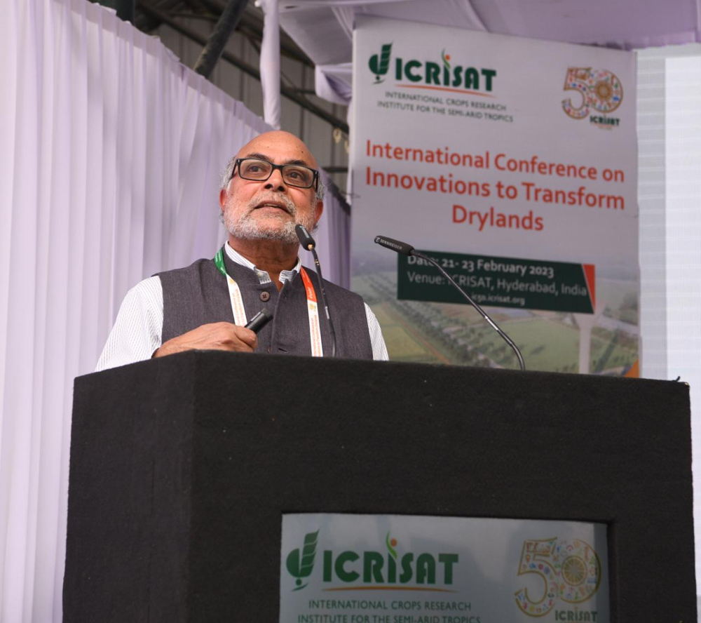Prof Prabhu Pingali, Governing Board Chair, ICRISAT addresses the inaugural plenary on "Transforming the food systems: emerging role of tropical drylands".