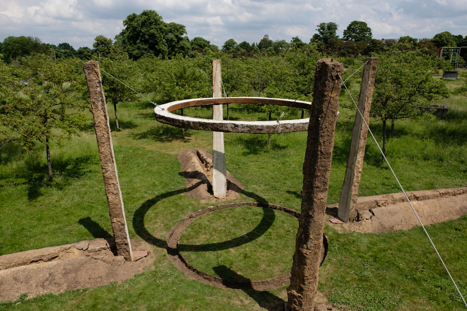Adrien Tirtiaux, Heaven and Earth, 2018 - Copryright the artist - Photo: Tomas Uyttendaele