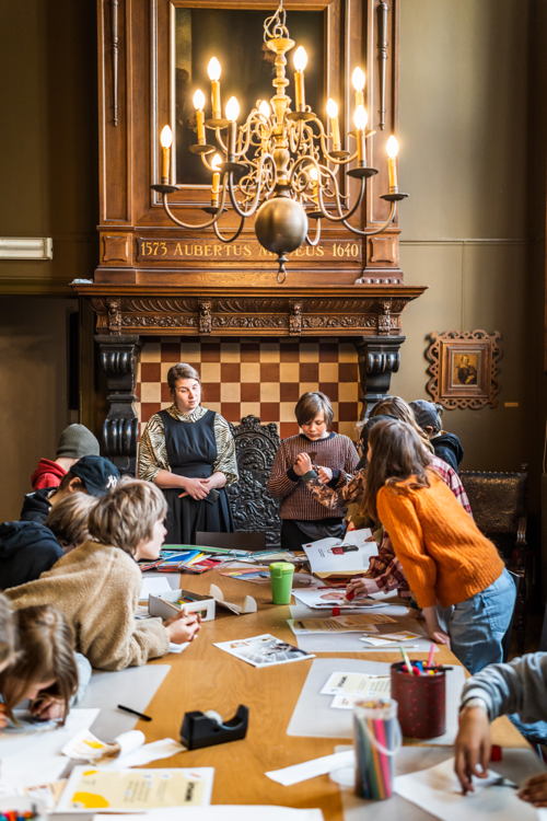 Workshop Cirkelheden in de Erfgoedbibliotheek Hendrik Conscience | foto: LUCID Workshop Cirkelheden in de Erfgoedbibliotheek Hendrik Conscience | foto: LUCID