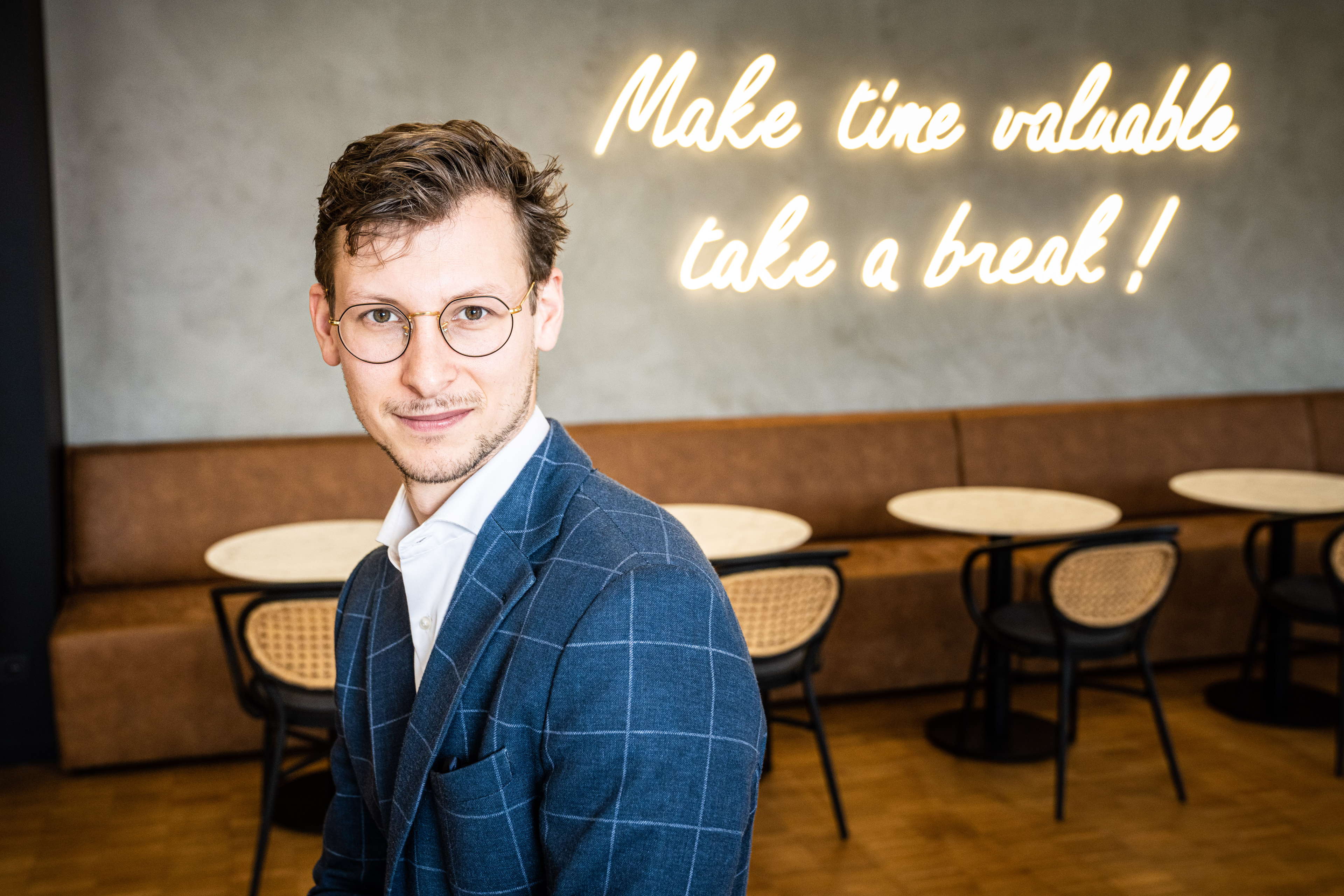 Persbericht - Protime onderzoek: Helft van de Vlamingen ergert zich meestal tot altijd aan vergaderingen op het werk