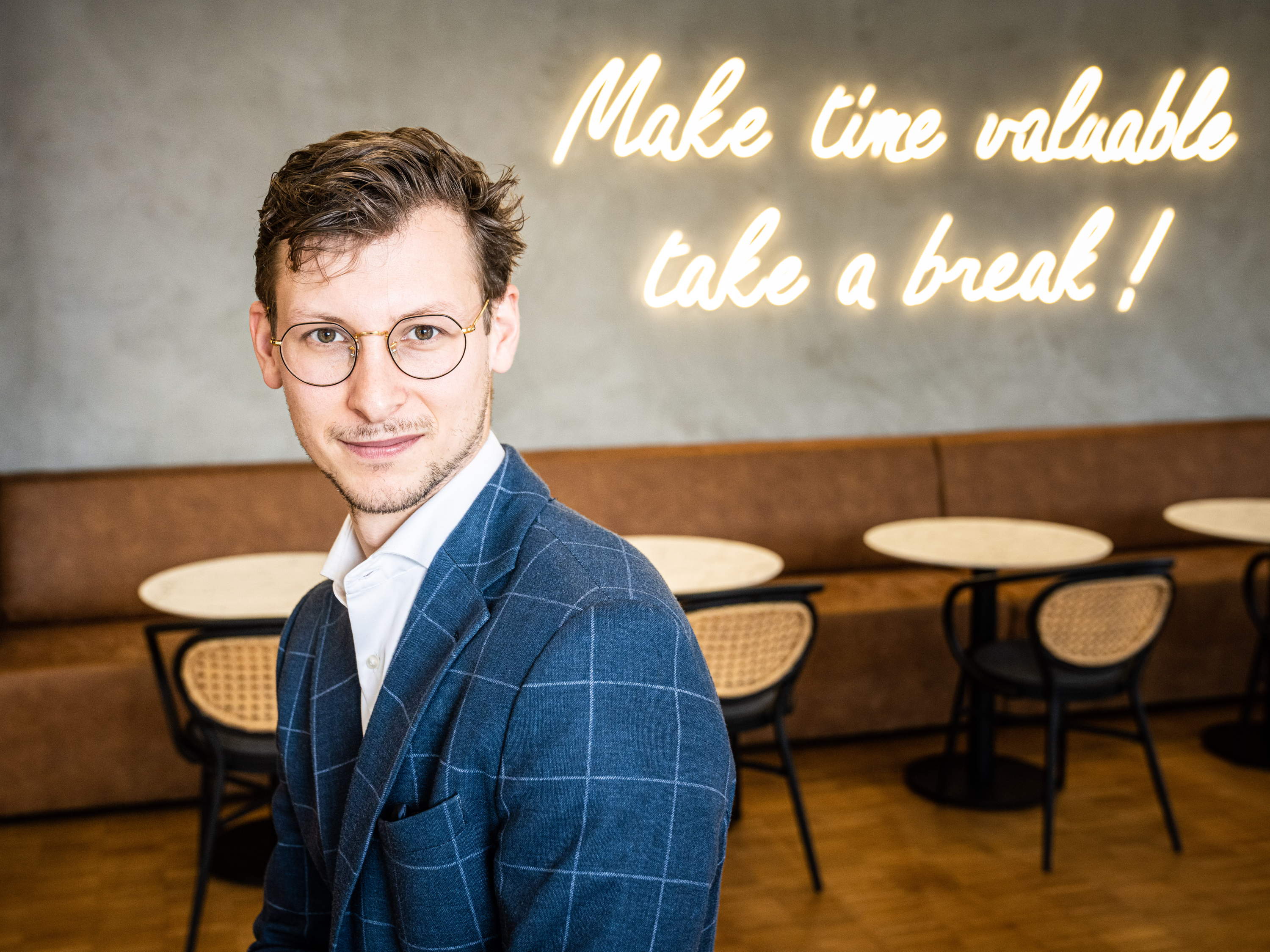 Persbericht - Protime onderzoek: Helft van de Vlamingen ergert zich meestal tot altijd aan vergaderingen op het werk