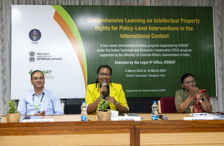 Ms Lydia Murimi, Director-Business Development at ICRISAT, addresses the 2nd cohort of trainees.