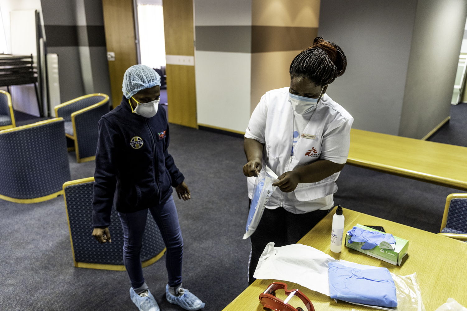 Bhelekazi Mdlalose, Doctors Without Borders (MSF) contact tracer. Photographer: MSF