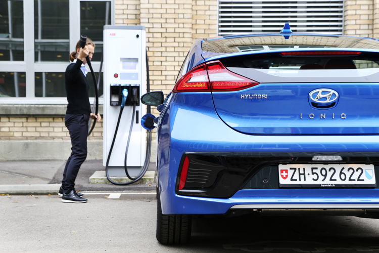Hyundai IONIQ plug-in hybrid