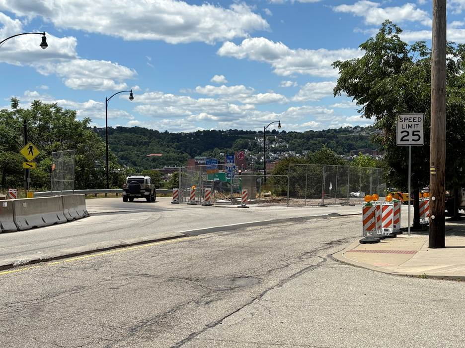 Car entering the Boulevard of the Allies on-ramp westbound to Downtown. Safety and sidewalk improvements will occur on both sides of the ramp starting June 1