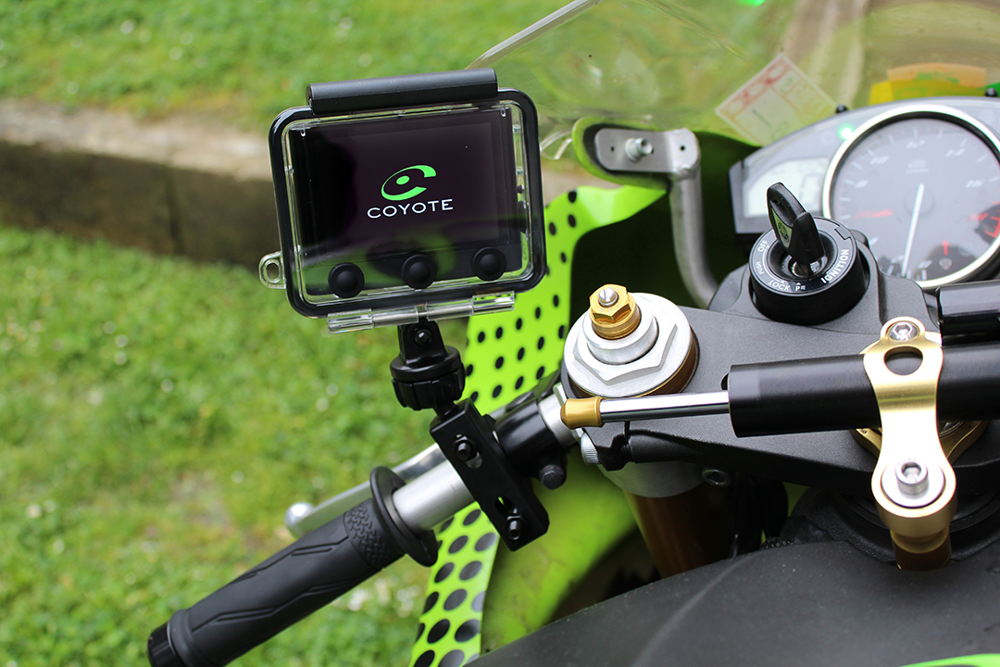 Fixation moto Coyote