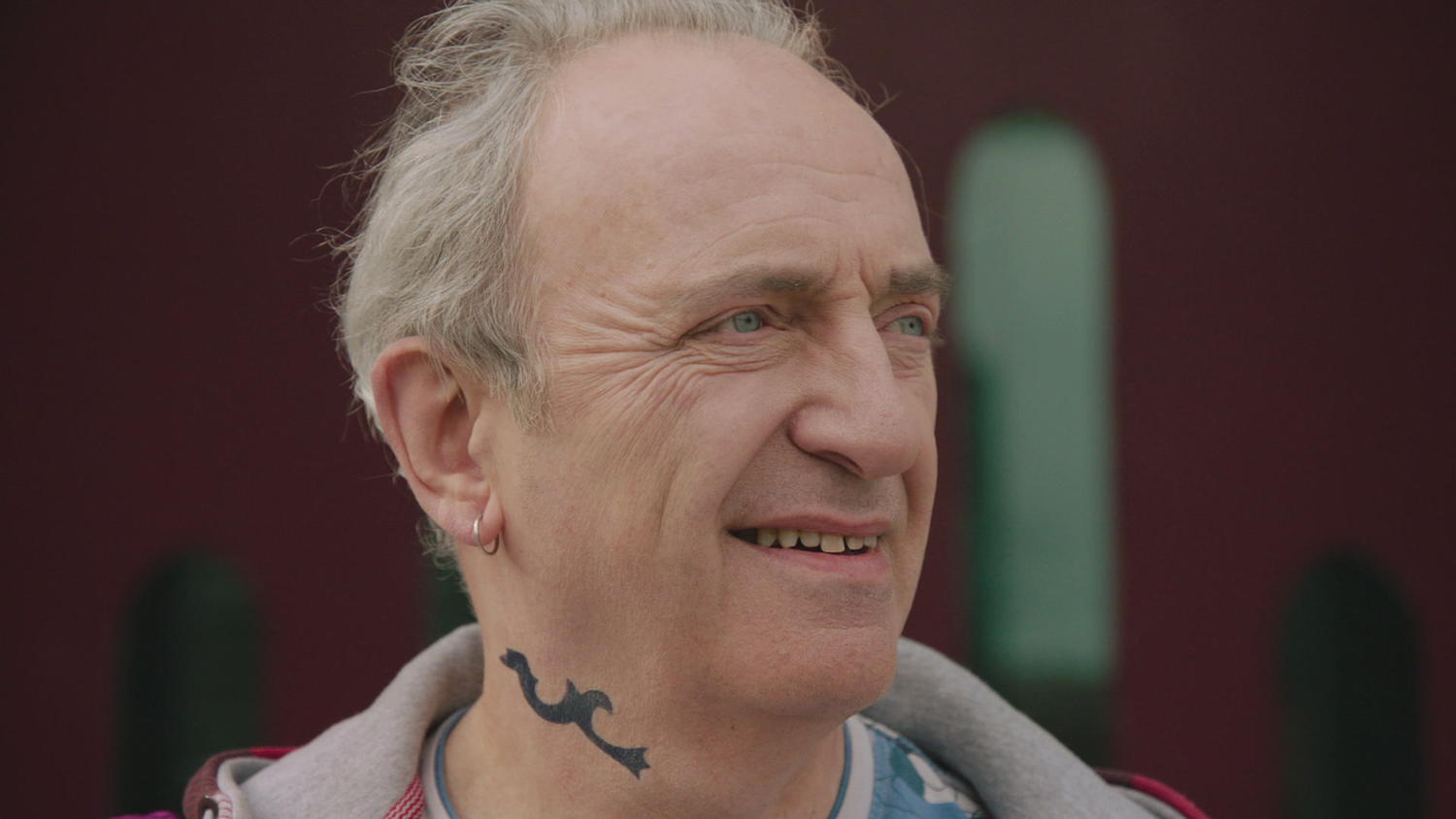 Eddy verlaat de gevangenis (c) VRT- Onder embargo tot en met vrijdag 9 juni 20.40 uur