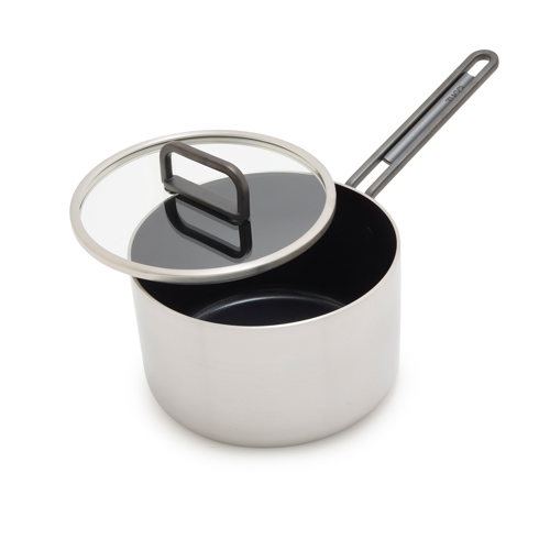 https://greenpan.be/products/greenpan%E2%84%A2-stanley-tucci%E2%84%A2-stainless-steel-ceramic-nonstick-2qt-16cm-saucepan-with-lid - €179 https://greenpan.be/products/greenpan%E2%84%A2-stanley-tucci%E2%84%A2-stainless-steel-ceramic-nonstick-2qt-16cm-saucepan-with-lid - €179