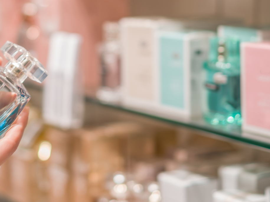 Kom op tegen Kanker waarschuwt voor schadelijke stoffen in parfums