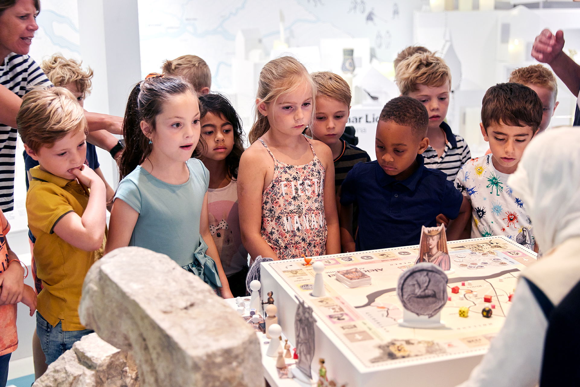 Leerlingen van basisschool De Vlinder in Panorama Schiedam, foto Aad Hoogendoorn