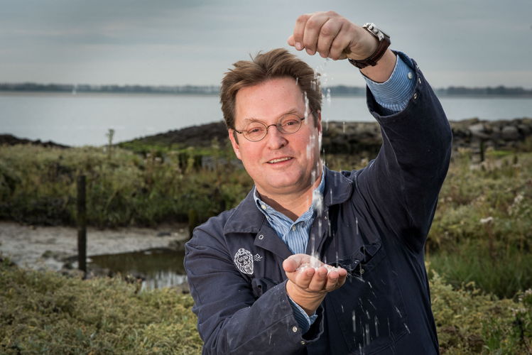 Initiatiefnemer Christian Clerx met de Zeeuwsche Zoute © Jan-Kees de Meester