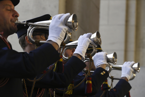 Bugle players Last Post in Ypres named honorary citizens of New Zealand city
