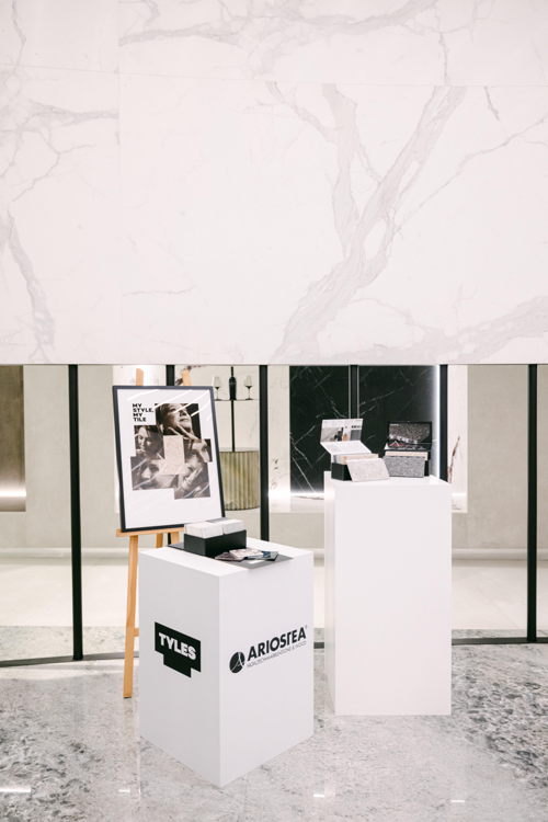 ©Gallery Days by Two cents