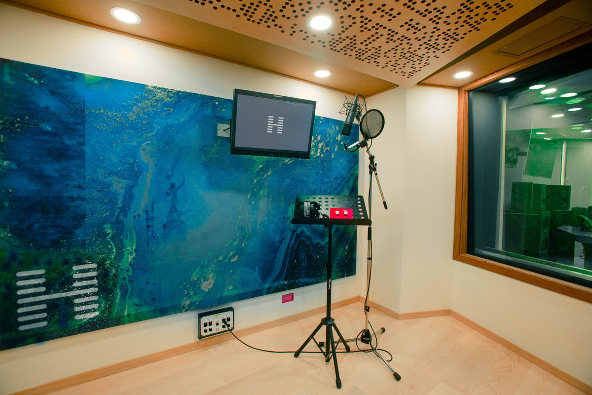 WSDG-designed VO Booth for Hogarth WW Mexico City 